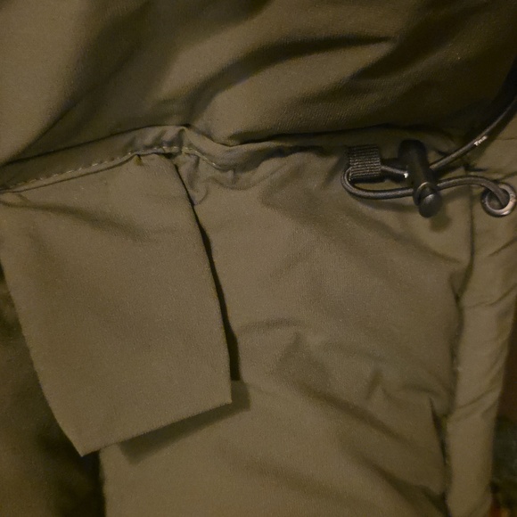 TNA Super Puff Vest - Picture 7 of 7